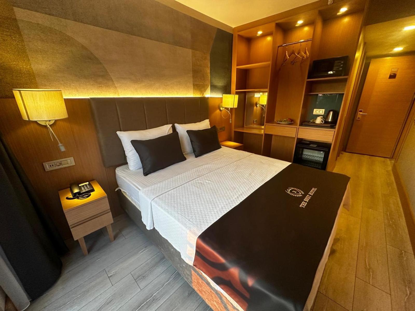 The Best Hotel Истанбул Екстериор снимка