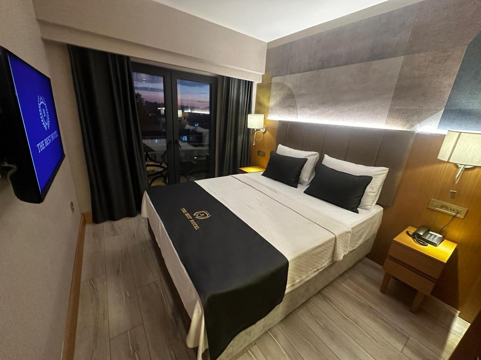 The Best Hotel Истанбул Екстериор снимка